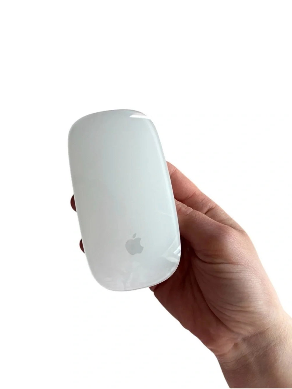 Apple Magic Mouse lighting port - White model: A1657